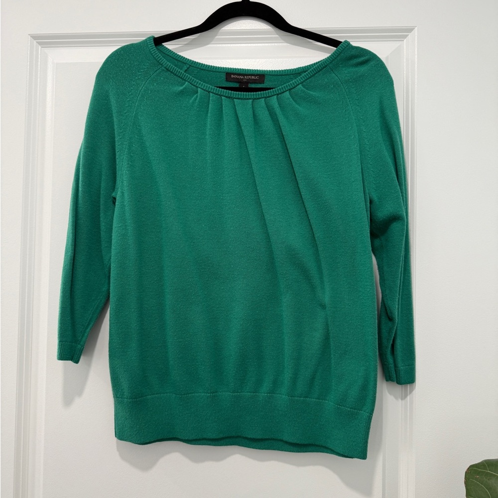 Banana Republic Green Crew Neck Sweater Lightweight Knit
